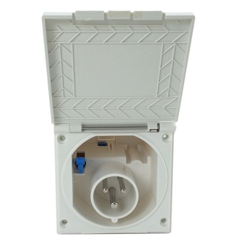 CEE Stopcontact voor boot, camper en caravan CEE Stopcontact voor boot, camper en caravan