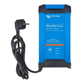 Victron Blue Smart IP22 Acculader 12Volt 20 Ampere 1 of 3 uitgangen - Hoofdfoto
