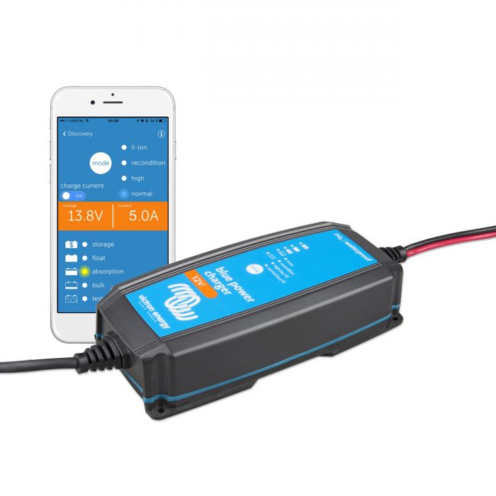 Victron Blue Smart acculader IP65 volt 5 Ampere. Nieuw model met smartphone koppeling! - 12 Volt TV.nl